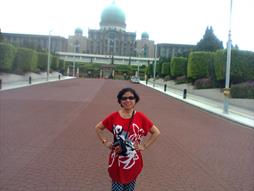 Hoàng T. Nguyệt Thu